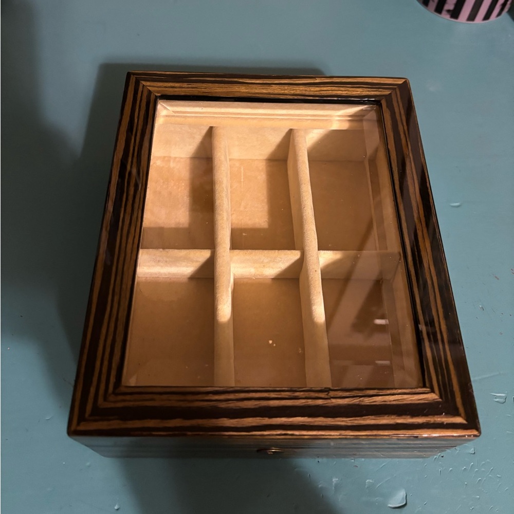 Vintage Jewelry/Storage Box